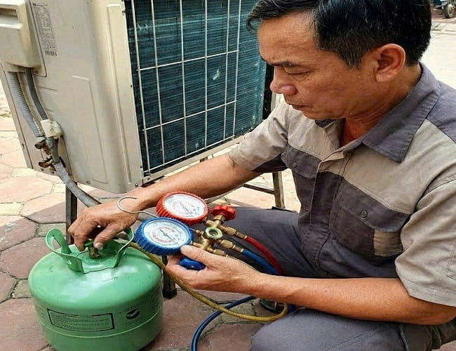 Kỹ thuật kiểm tra bơm gas điều hòa tại Khương Mai